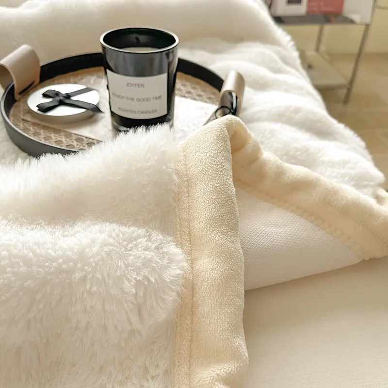 Flannel Rabbit Plush Blanket Office Nap Sofa Blanket Double-sided Cover Blanket Four Seasons Universal Air-conditioning Blanket