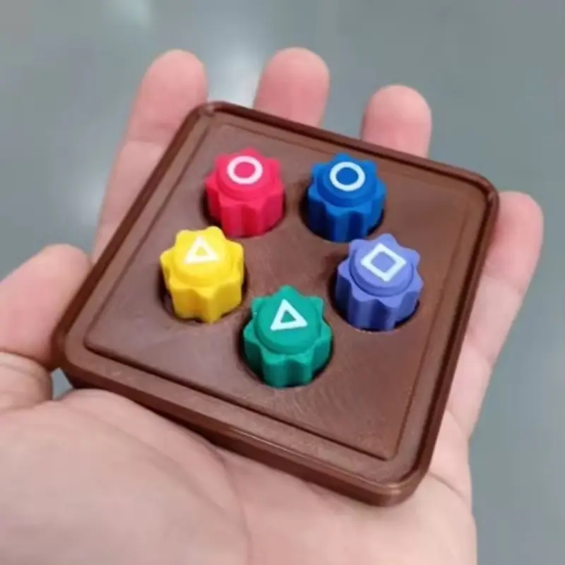 Board Game Korean Folk Game Set (Korean Traditional Play Game)- Jebi Chagi Gong-gi Biseokchigi Paeng-y DDAKJI Family Travel Game