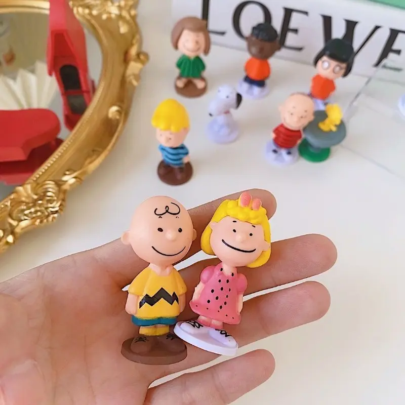 New SnoPy Woodstock Charlie Brown Sallybrowen cute creative anime Zhou doll side decoration gift simple card decoration hand