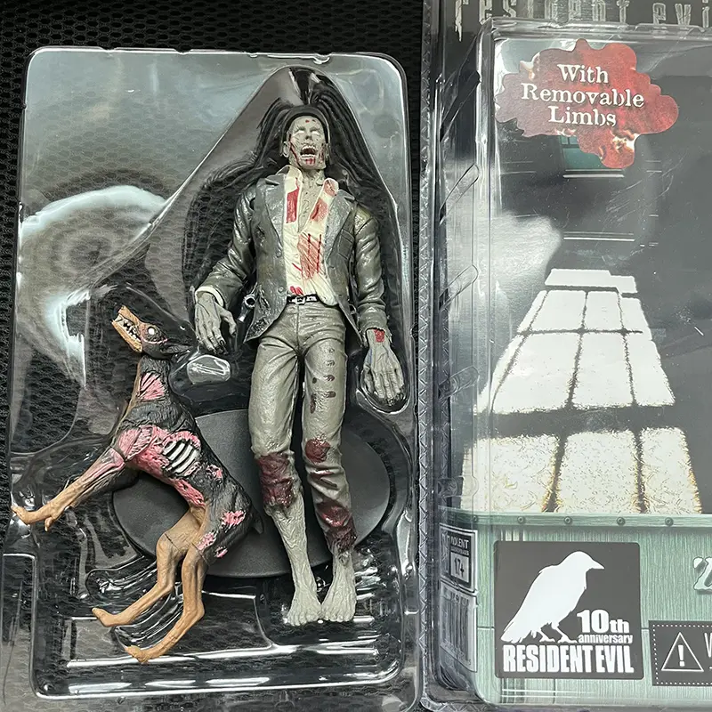 NECA Hunk Zombie Figure With Dog Licker And Walker Chris Redfield Biohazard Executioner Majini Action Figure Model Toys