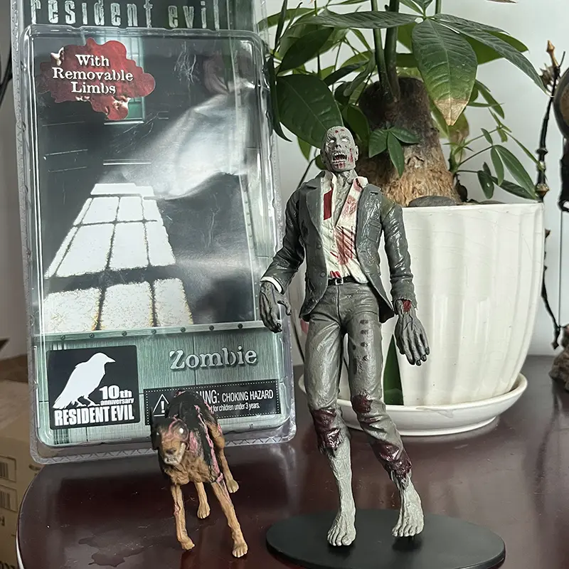 NECA Hunk Zombie Figure With Dog Licker And Walker Chris Redfield Biohazard Executioner Majini Action Figure Model Toys