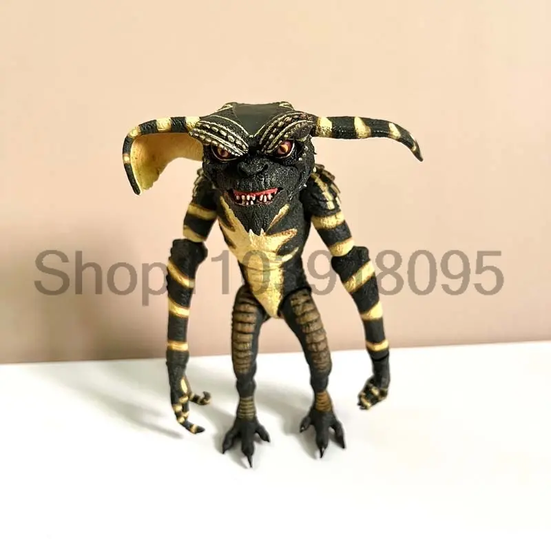 NECA Figure Action Figure Movie Gremlins Christmas Edition Gremlins Figures Model Toys Joint Movable Doll Collection Decor