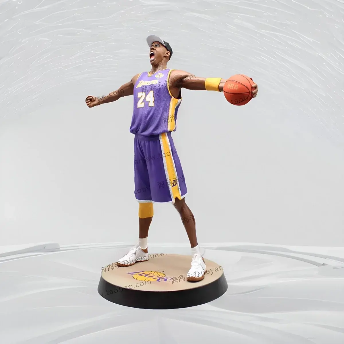 Character 34cm Model Lakers Roaring Post 24 Bryant Basketball Home Decoration Collectible Doll Model Figures Souvenir Toy Gifts