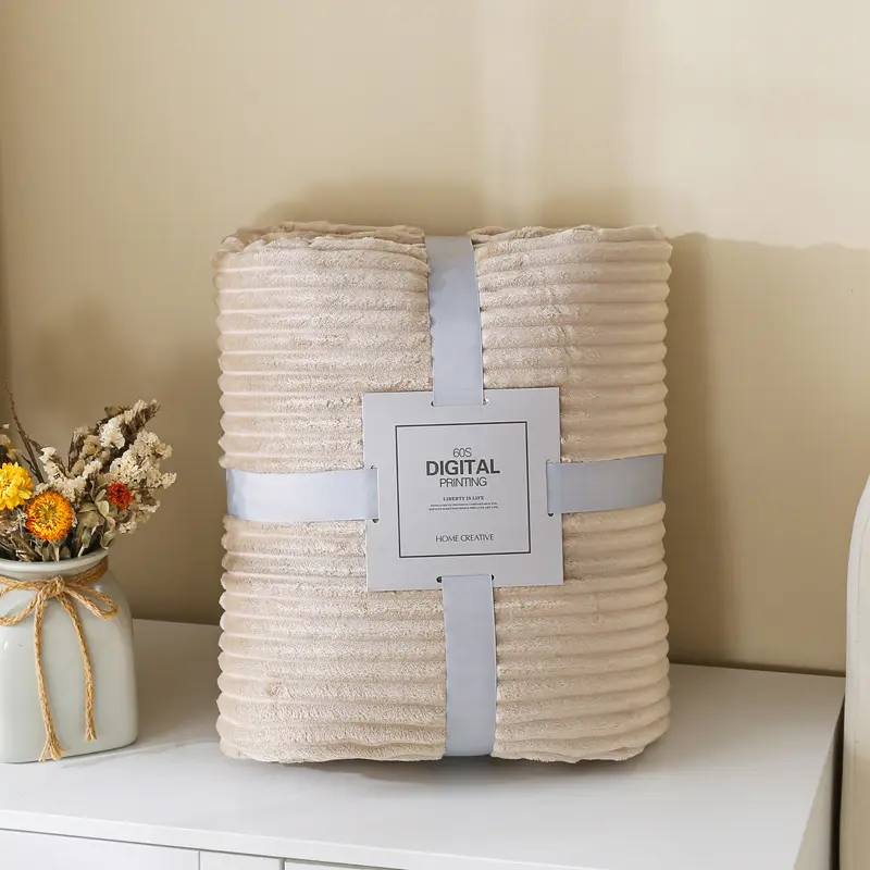 Single Person Small Blanket Solid Color Coral Velvet Air-Conditioned Plush Comfortable and Warm Solid Color Blanket Home Textile