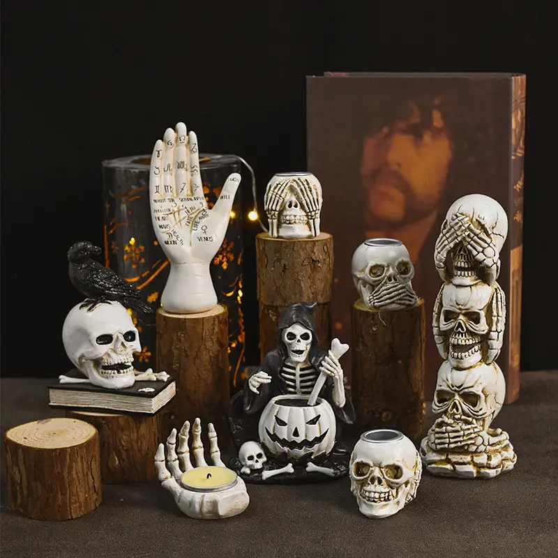 Home Decor Entryway Haunted House Props Vintage Resin Skull Decor Halloween Party Palm Day of The Dead Decorative Statues