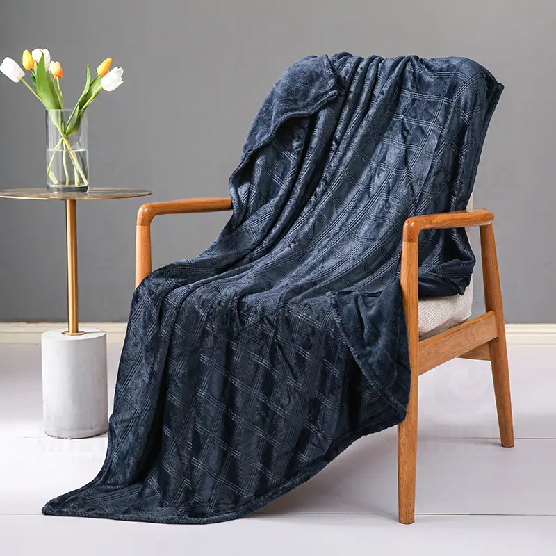 Soft Brushed Flannel Blanket Rat Tail Gray Green Wool Blanket Embossed Pattern Fluffy Warm and Comfortable Blanket Nap Blanket