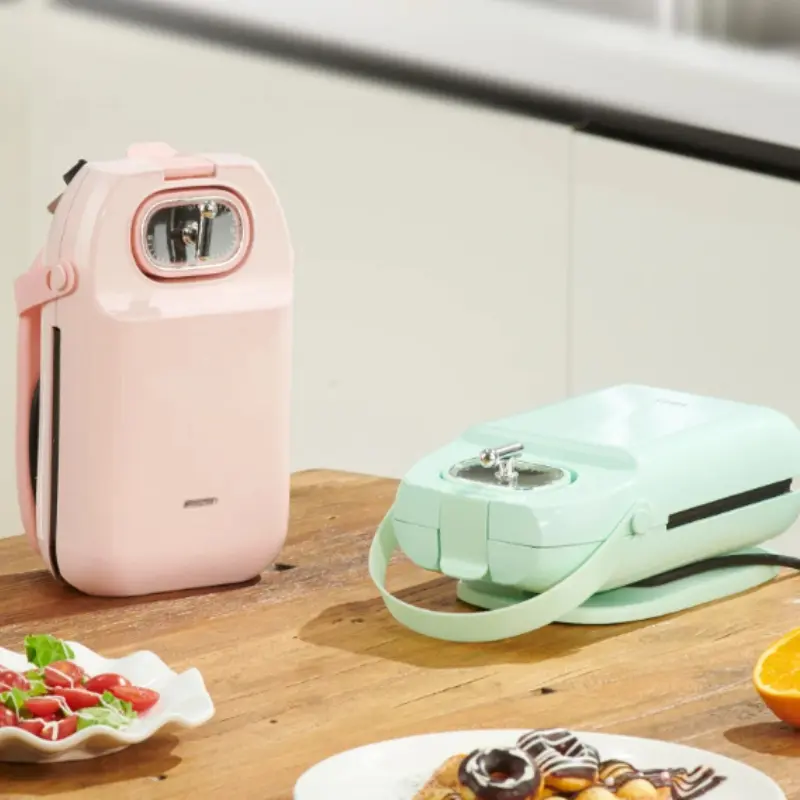 Electric Waffles Maker Iron Sandwich Maker Machine Bubble Egg Cake Oven Breakfast Waffle Machine 220V Portable Multifunctional