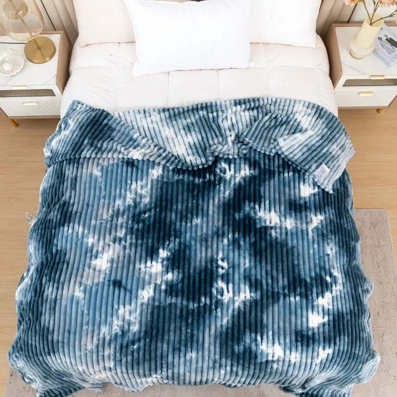 Imitation Rabbit Plush Colored Blanket, Office Nap Blanket, Air Conditioning Blanket, Wide Strip Cutting Grid Double Blanket
