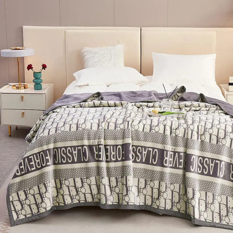 New Milk Velvet Cloud Blanket, Thick Double Office Robe, Warm Living Room Sofa, Lightweight and Luxurious Winter Travel Bed