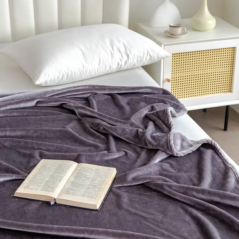 Striped Flannel Blankets For Beds Solid Pink Blue Color Soft Warm Mink Throw Sofa Cover Bedspread Beach Airplane Travel Blankets