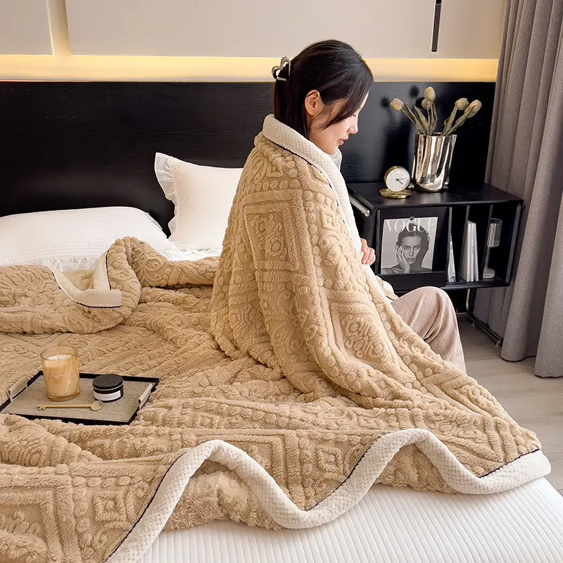 Carved Velvet Blanket, Thick Blanket, Sofa Nap, Air Conditioning Blanket, Office Single Blanket, Soft and Dirt Resistant