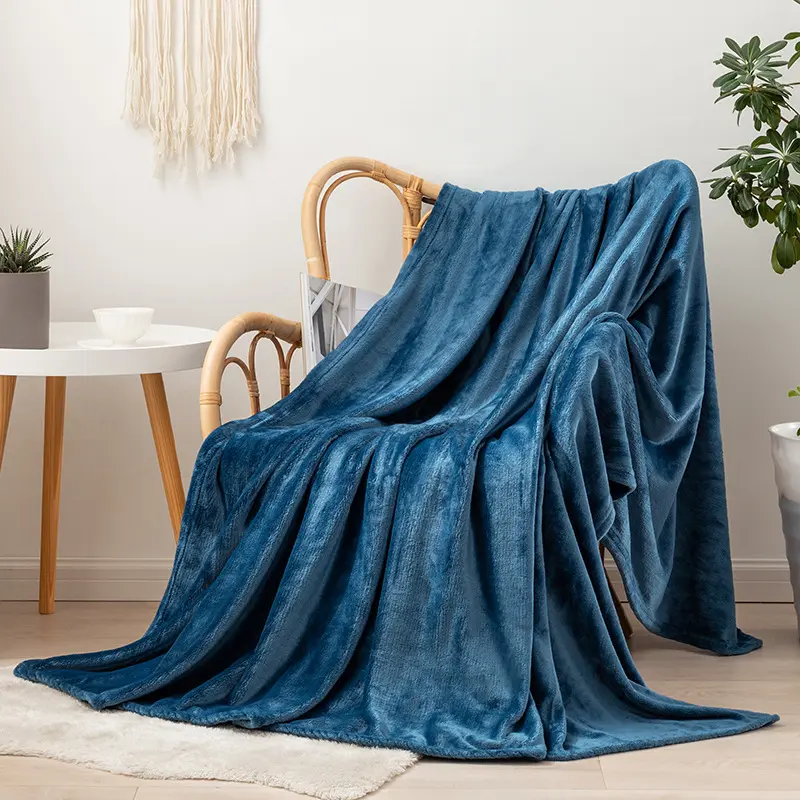 Solid Color Flannel Office Practical Shawl Blanket Chinese New Year Gift Coral Velvet Summer Comfortable Air Conditioning Quilt