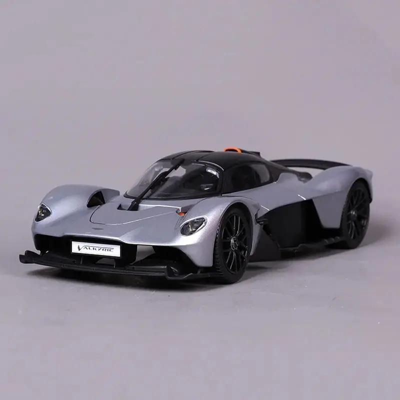 Maisto 1:18 Scale Diecast Model Aston Martin Valkyrie Green Acrylic Box Hard Cover Version Alloy Car Toy for Kids Collectibles