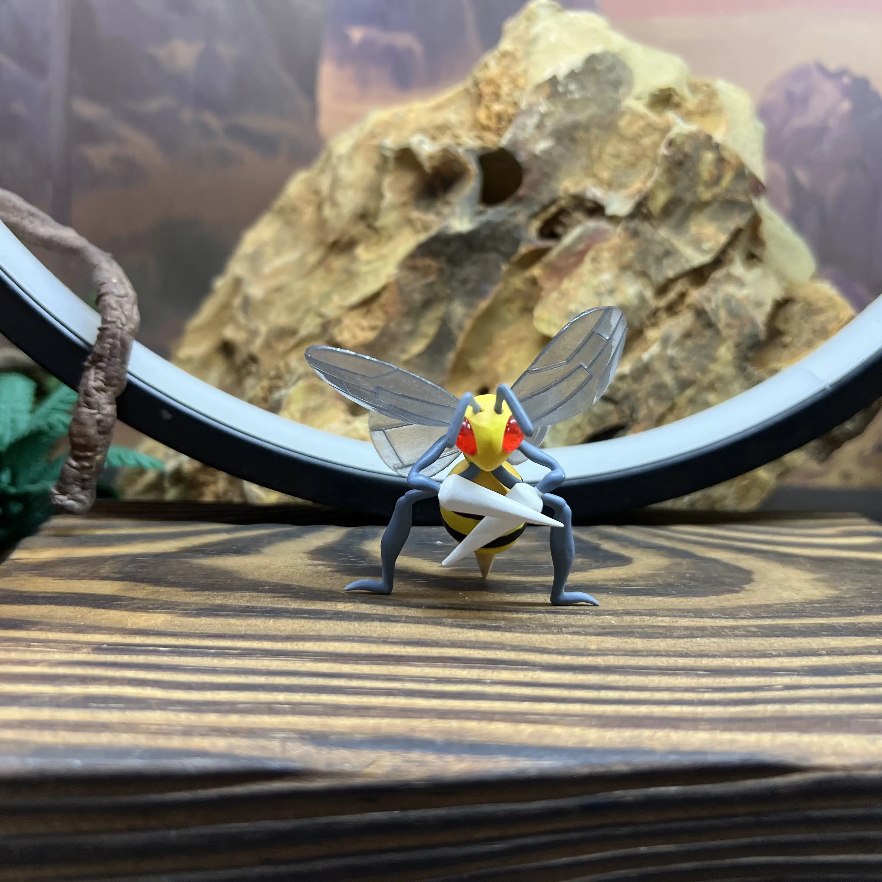 New Hot Genuine Anime Proportion World Limited Beedrill Metapod 1/20 Rare Limited Model Toys Child Gifts