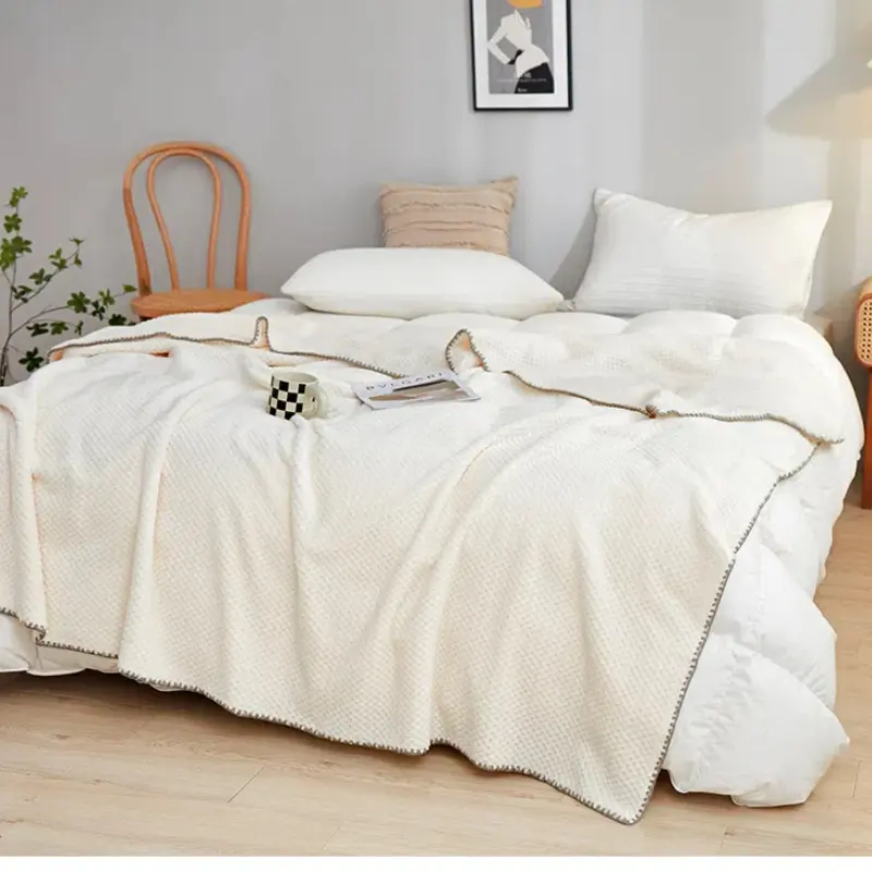 Simple Solid Color Thick Pineapple Blanket Sofa Blanket Coral Fleece Blanket Flannel Blanket Nap Blanket Resistant to Dirt