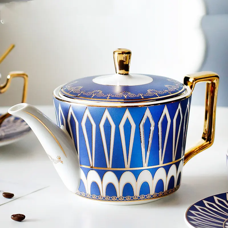 British Light Luxury Coffee Cup and Saucer Set Nordic Tea Cup Matt Porcelain Tea Set Gold Inlay Mug Breakfast Cup