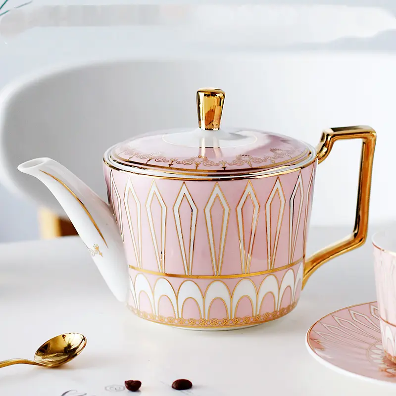British Light Luxury Coffee Cup and Saucer Set Nordic Tea Cup Matt Porcelain Tea Set Gold Inlay Mug Breakfast Cup