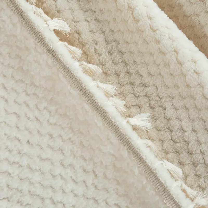 Soft Flannel Sofa Blankets with Tassels Coral Fleece Throw Blankets Sofa Cover Beds Cover Bedspread Fluffy Plaid Blankets