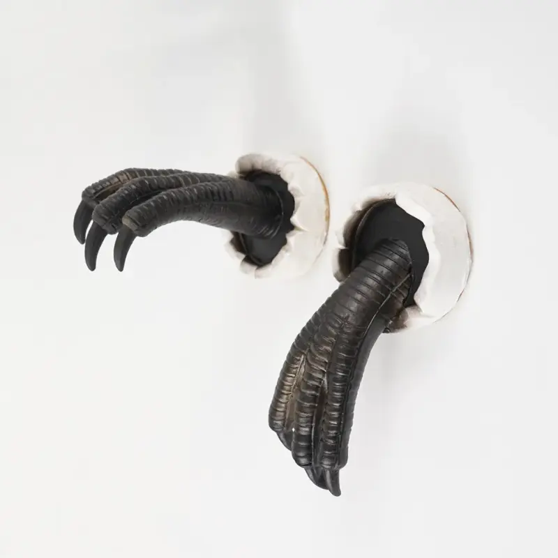 Dinosaur Head Paw Wall Hangers for Halloween Scary Funny Home Decoraion 3D Dinosaur Stickers Crafts Club Haunted House Decor