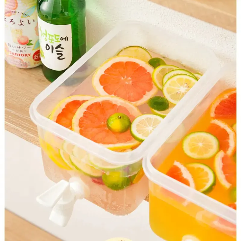 Cold Water Jug Large Capacity Cold Kettle with Faucet Beverage Dispenser Refrigerator Water Container For Summer Party