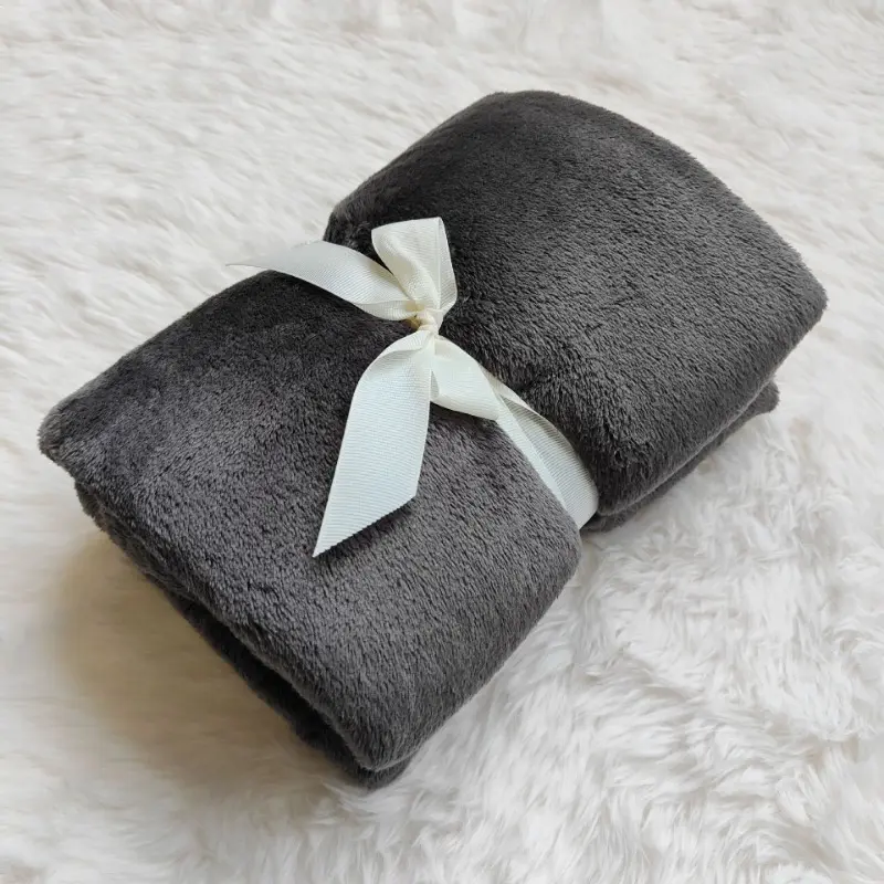 70x100cm Flannel Throw Blanket Solid Color Comfortable Knee Blanket Car Sofa Bed Plush Thick Swaddle Blanket Sleeping Blanket