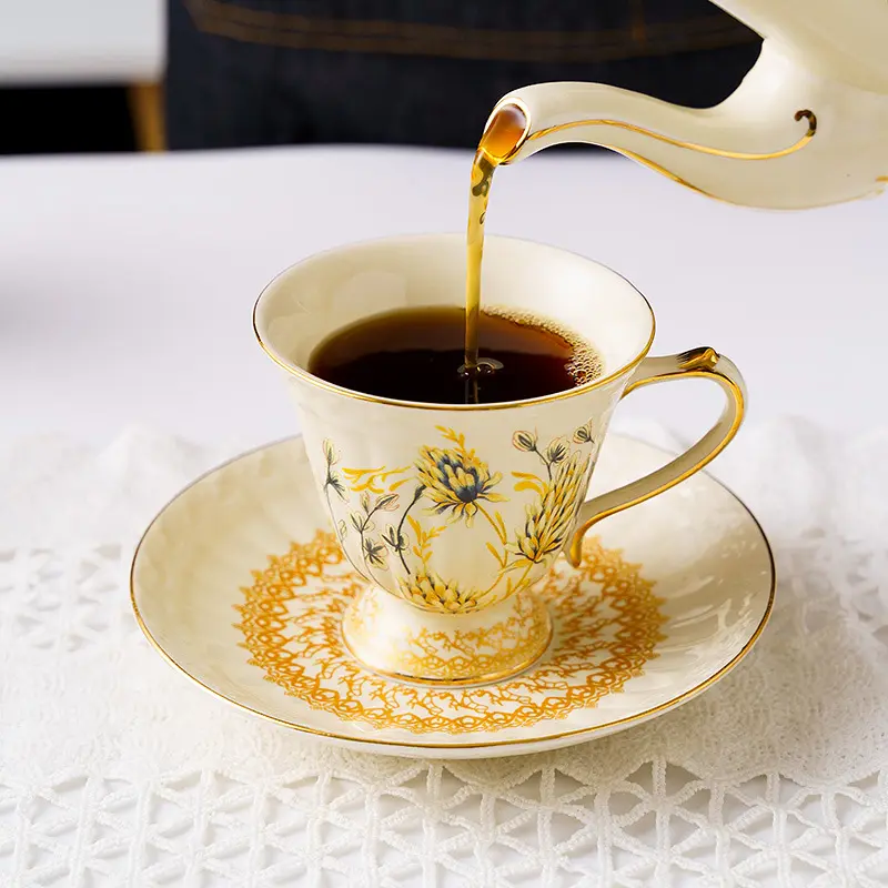 Coffee Cups Plates French Style Gold-plated Water Cups Household Afternoon Tea Cups Teapots Creative European Ceramic Cups