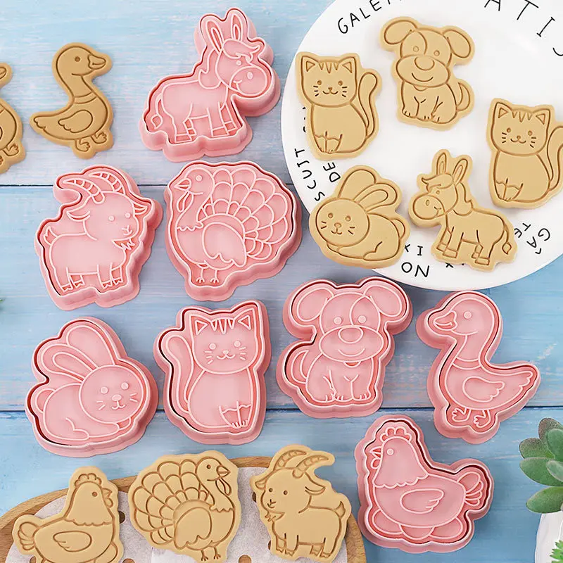 8Pcs Farm Animal Biscuit Mold Cartoon Cat, Dog, Chicken and Duck Cookie Home DIY Baking Accessories
