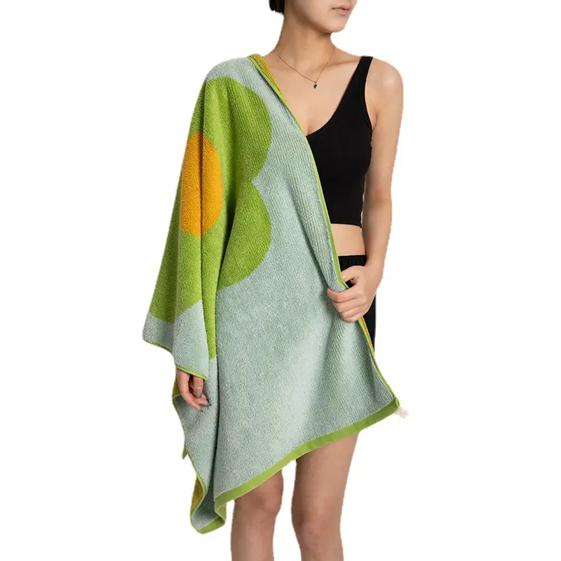 4pcs Bath Towel Sets Three-color Sunflower Cotton Beach Towel Household Multipurpose Blanket Towel Swimming Towel Bathrobe Gift