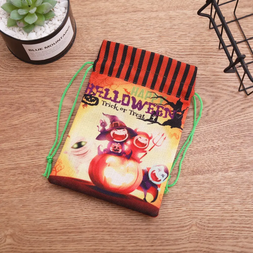 5 Pcs Portable Packing Bag Child Gift Bags for Presents Drawstring Halloween Party Favors Non-woven Fabric Treat Festival