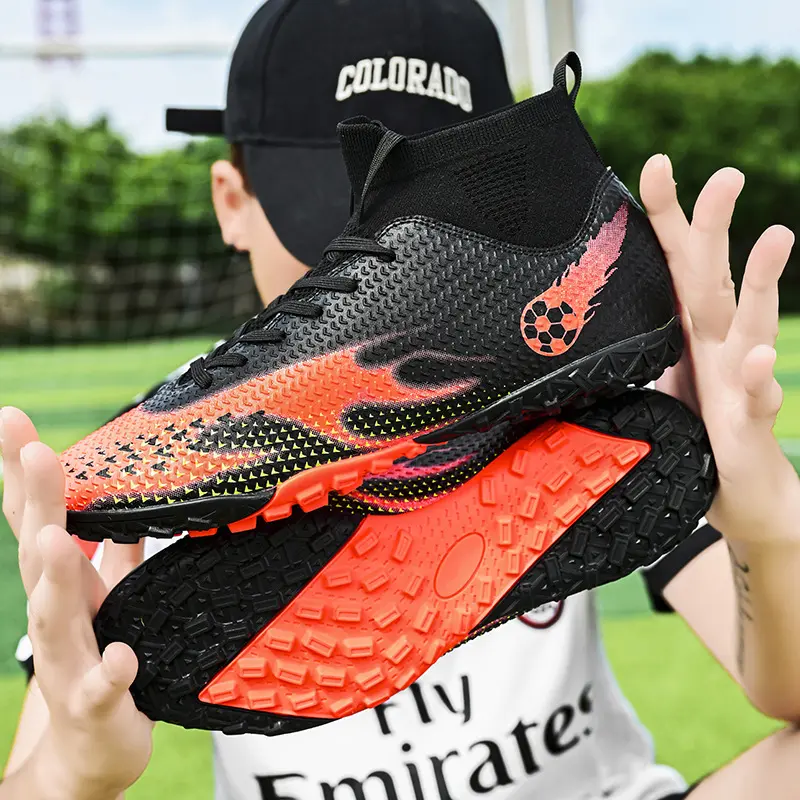 Kids Football Shoes Child's Soccer Boots Indoor Cleats Grass Sneakers Boys Girls Outdoor Athletic Training Long Nail Shoes