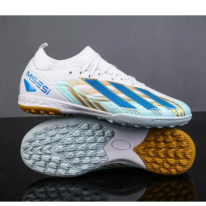 Soccer Shoes Indoor Fast Futsal Society Sports Football Field Boots Professional Sports Football Cleats Shoes 35-45 Broken Nail