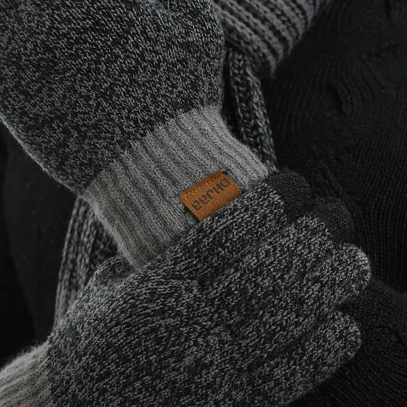 3pcs Winter Scarf Touchscreen Gloves for Warm Knit Fleece Lined Hat Set Leather Label Fur Ball Cap New Styles for Men and Women