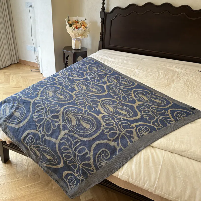Light Luxury Blanket Polyester Air Conditioning Blanket Thickened Nap Sofa Blanket Camping Blanket Bed Cover Blanket