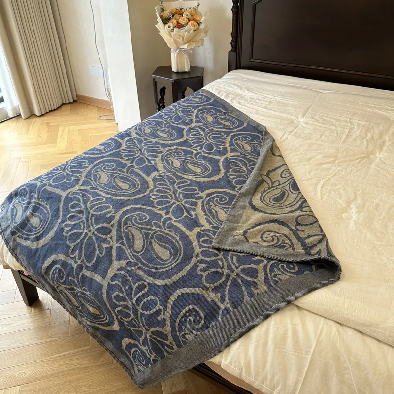 Light Luxury Blanket Polyester Air Conditioning Blanket Thickened Nap Sofa Blanket Camping Blanket Bed Cover Blanket