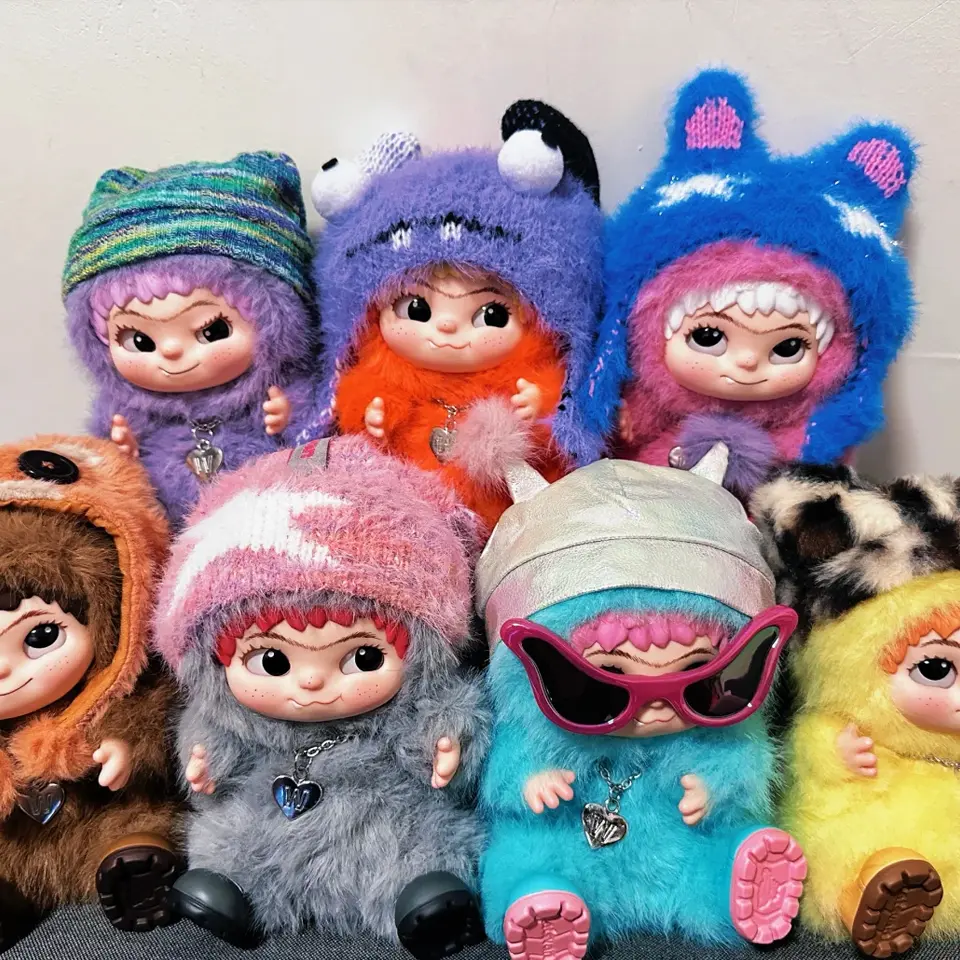 Wakuku Fuzzy Trendy Fun Party Blind Box Cute Wakuku Action Figure Mystery Box Cute Doll Bag Pendant Doll Surprise Bag Gift Toy
