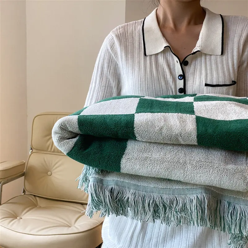 Retro Chessboard Plaid Blanket Soft Checker Plaid Pattern Nap Blanket Pure Cotton Color Matching Tassel Air Conditioning Blanket