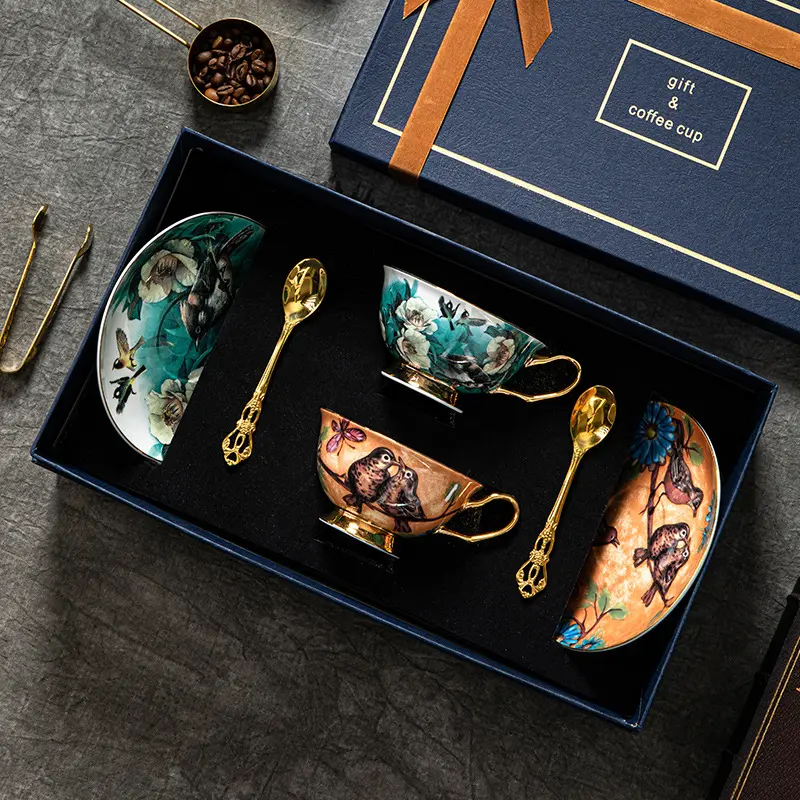 Royal Classical Bone China British Black Tea Cup Luxurious Ceramic Coffee Cups High Quality Bone Porcelain Coffeware Sets