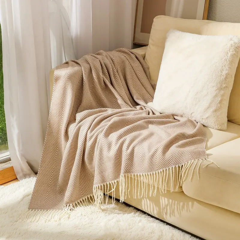 Nordic Stripes Throw Blanket Sofa Cover Bed End Towel Bedroom Decoration Blanket Leisure Soft Shawl Warm Boho Decor Bedspread