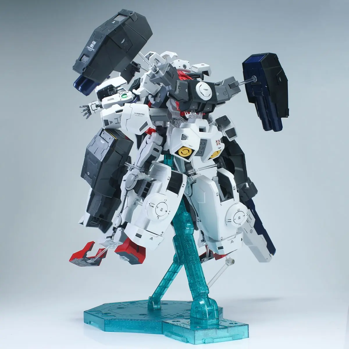 In Stock EW MG 1/100 Virtue Bracket Assembly Model Accessories Robot Support Stand Action Figures Collection Model Toy Gift
