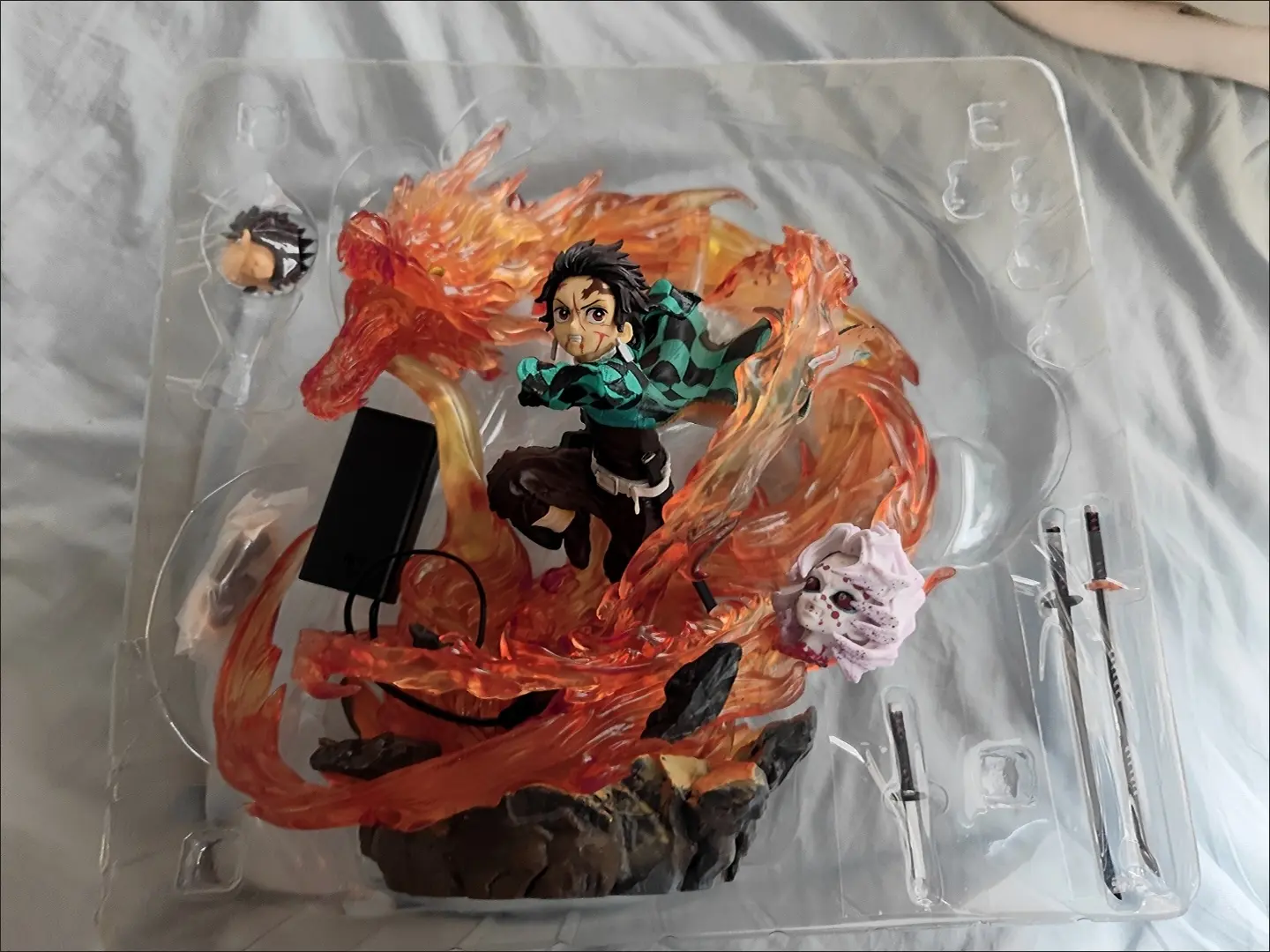 30cm Demon Slayer Anime Figurine Tanjirou Kamado Pvc Action Figure model dolls Gk Statue Fire Dragon Withled Light Decor toy gif