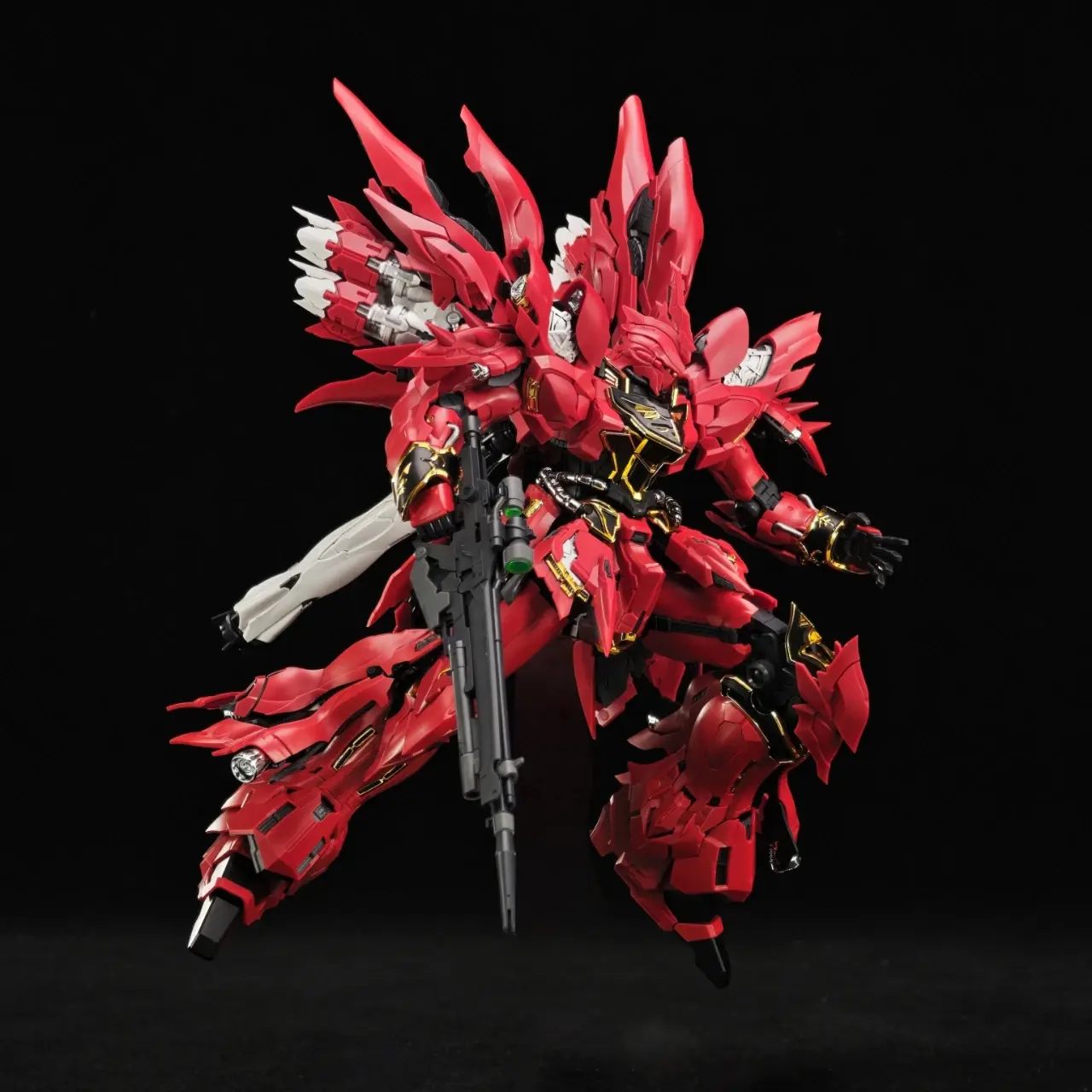 In Stock Comet Model 1/100 MG The Red Comet MSN-06S Sinanju GK Sytle Assembly Model Kit Plastic Model Kits Action Figure Toy