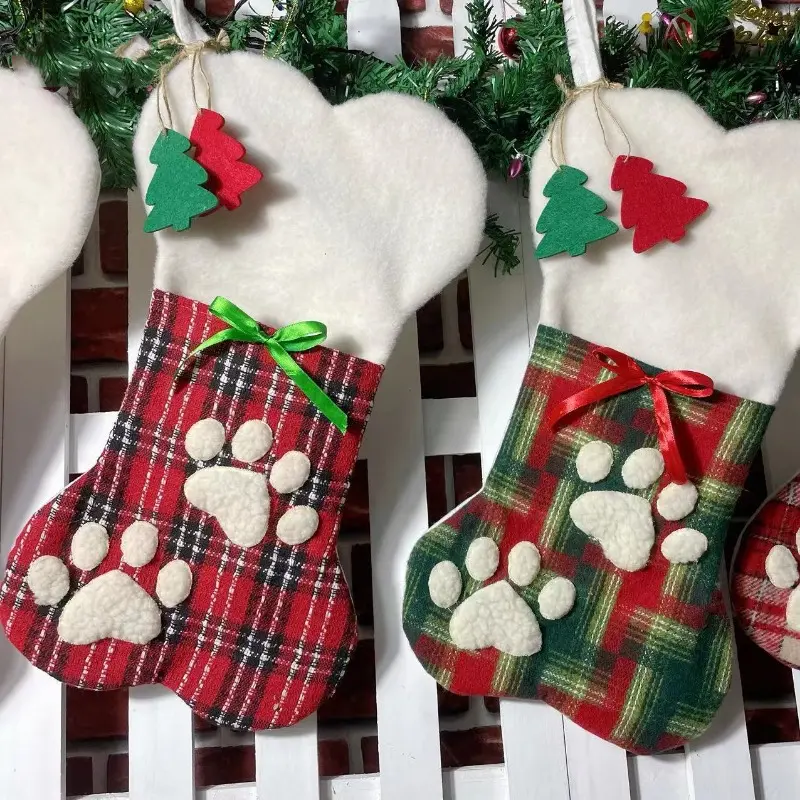 Christmas Socks Window Decorations Red and Green Plaid Dog Gift Bags Christmas Tree Pendants Stockings Gift Holders
