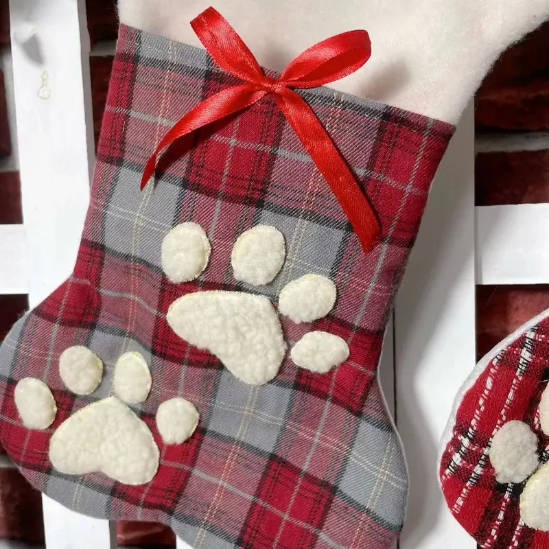 Christmas Socks Window Decorations Red and Green Plaid Dog Gift Bags Christmas Tree Pendants Stockings Gift Holders