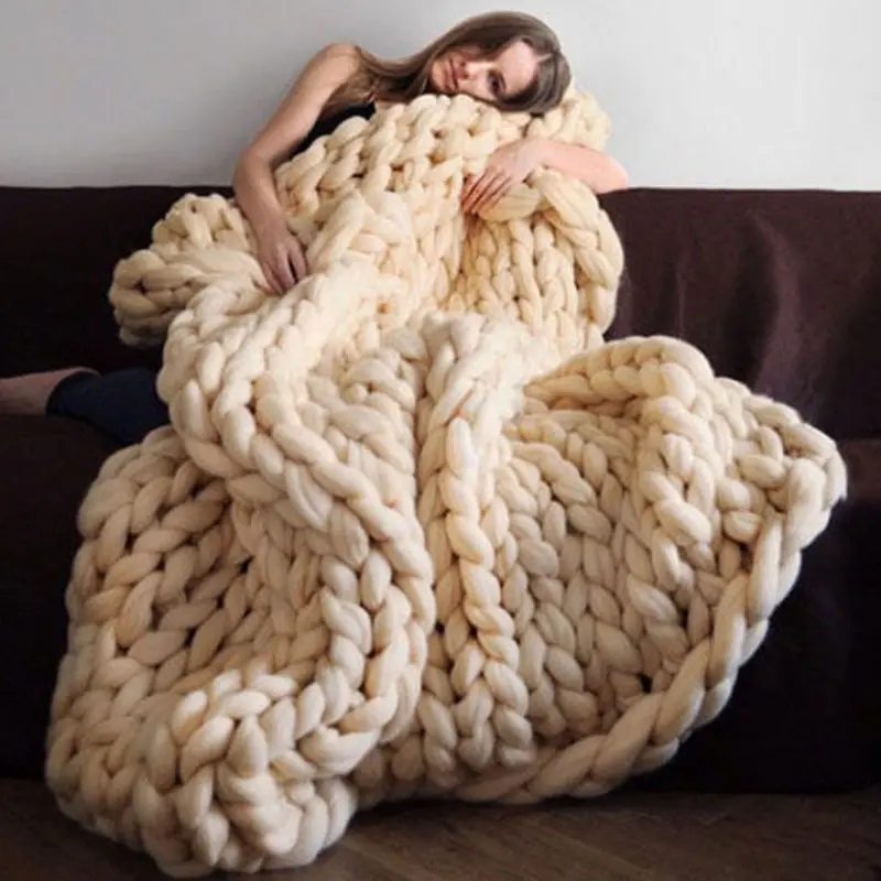 Multi Colored Polyester Knitted Thick Coarse Fabric Blanket Hand Woven Sofa Bed Blanket Autumn and Winter Blanket
