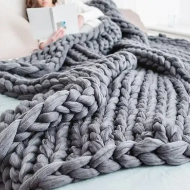 Multi Colored Polyester Knitted Thick Coarse Fabric Blanket Hand Woven Sofa Bed Blanket Autumn and Winter Blanket