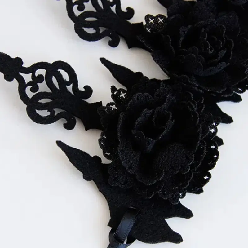 Gothic Lady Queen Crown Head Wreath Vintage Black Crown Roses Headband Halloween Party Masquerade Cosplay Accessory
