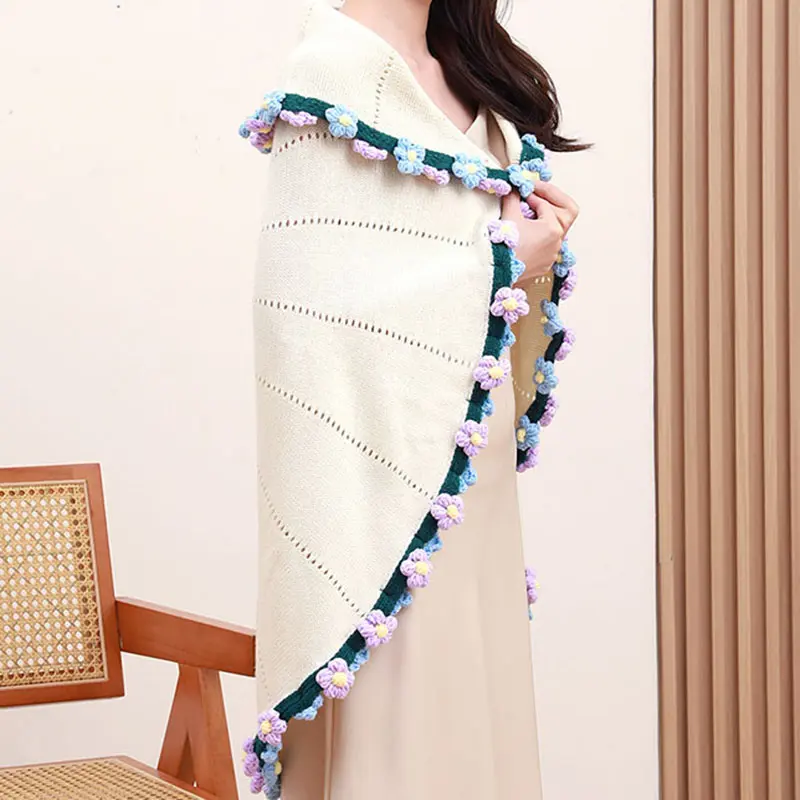 Handmade Daisy Bouquet Soft Blanket Elegant Comfortable Nap Blanket for Office Sofa Multi Functional Shawl Cushion for Couples