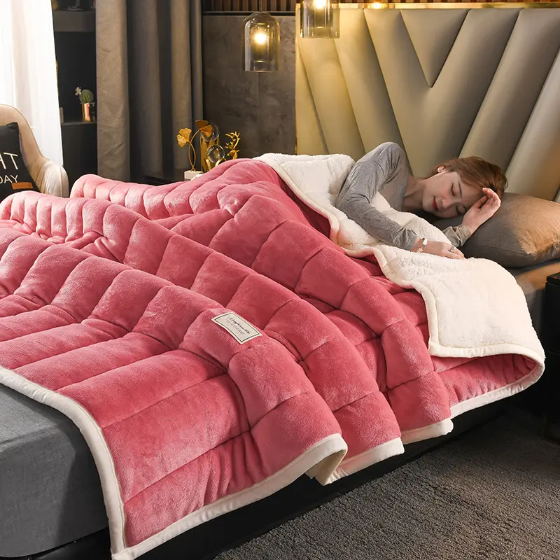Coral Fleece Autumn Winter Warm Blankets for Bed 3 Layers Thicken Flannel Blanket Quilt Soft Comfortable Warmth Quilts Washable