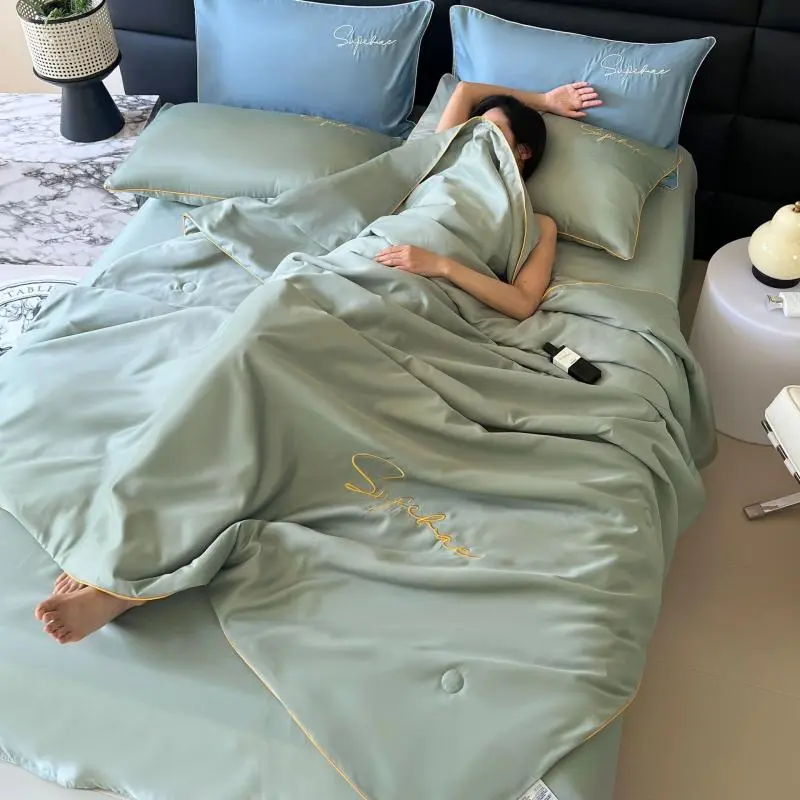 4Pcs Summer Embroidered Thin Quilt Set with Sheets Pillowcases, Ice Air-Conditioned Quilt, Washable Quilt for Single Double Bed