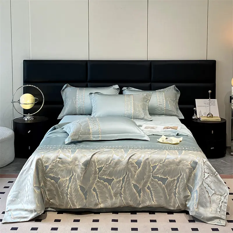 1Pc High-End Ice Silk Summer Quilt, Air Conditioning Washable Cool Feeling Quilt Blanket for Single Double Bed